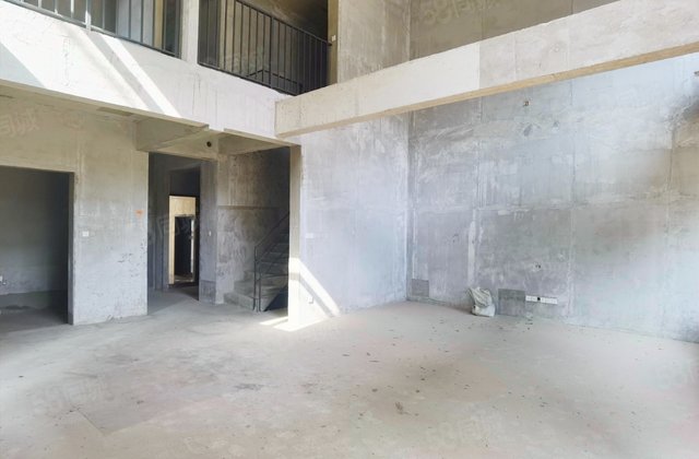 保利天空之城云琅(别墅)5室2厅237.05㎡630万二手房图片