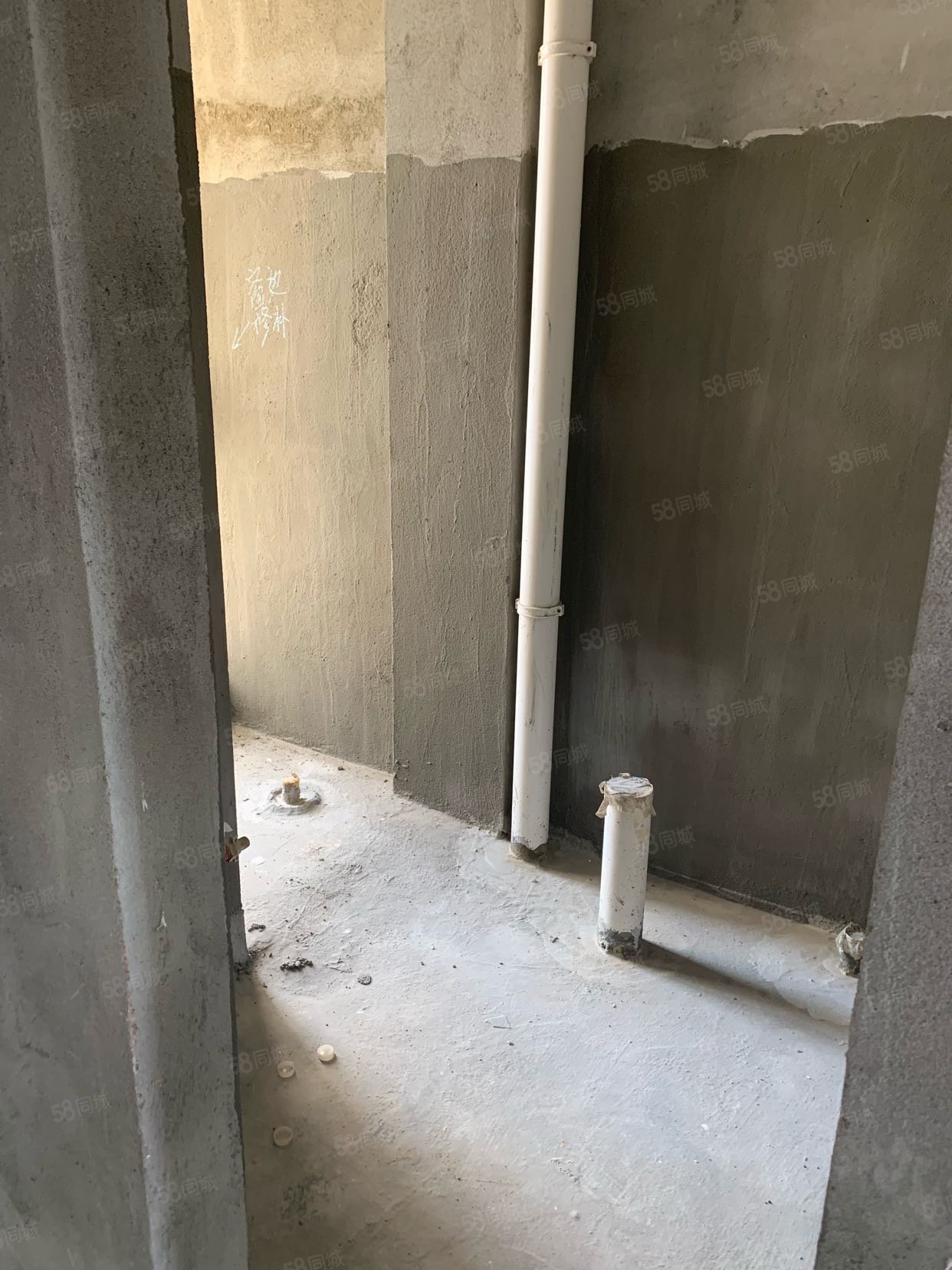 和贵花园2室2厅1卫85.88㎡南37万