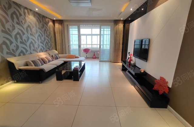 近文轩外国语一中附近四室电梯房