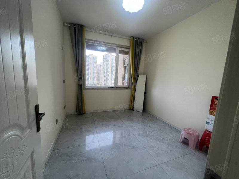 建业壹号城邦3室2厅1卫122㎡南北89万