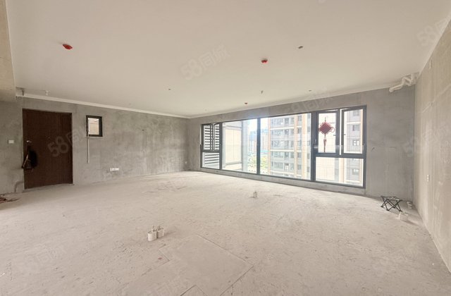 联发玉湖宸悦4室2厅130㎡180万二手房图片