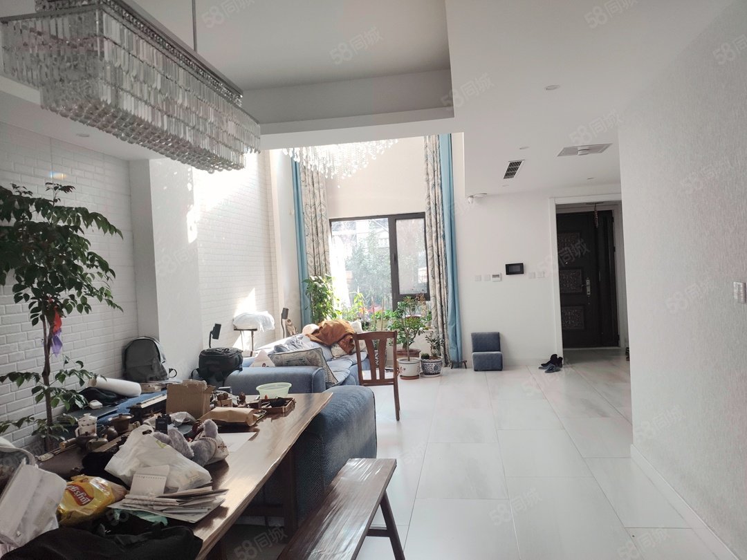 西山藝境6號院(別墅)4室1廳3衛(wèi)186.41㎡南北1200萬