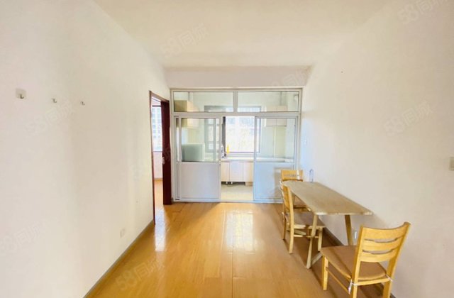 绿城百合新城小高层145平4叶草4室2厅边户车储129.9万