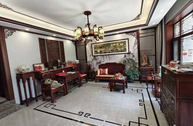 5室2厅 东昌   朝南 472平 电梯房 精装修 房东急置