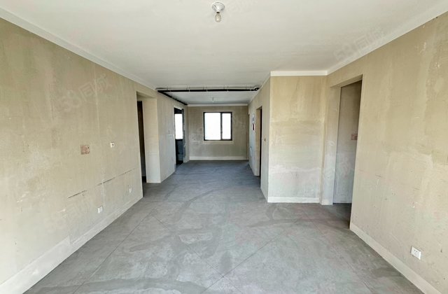 首府壹号4室2厅136㎡110万二手房图片