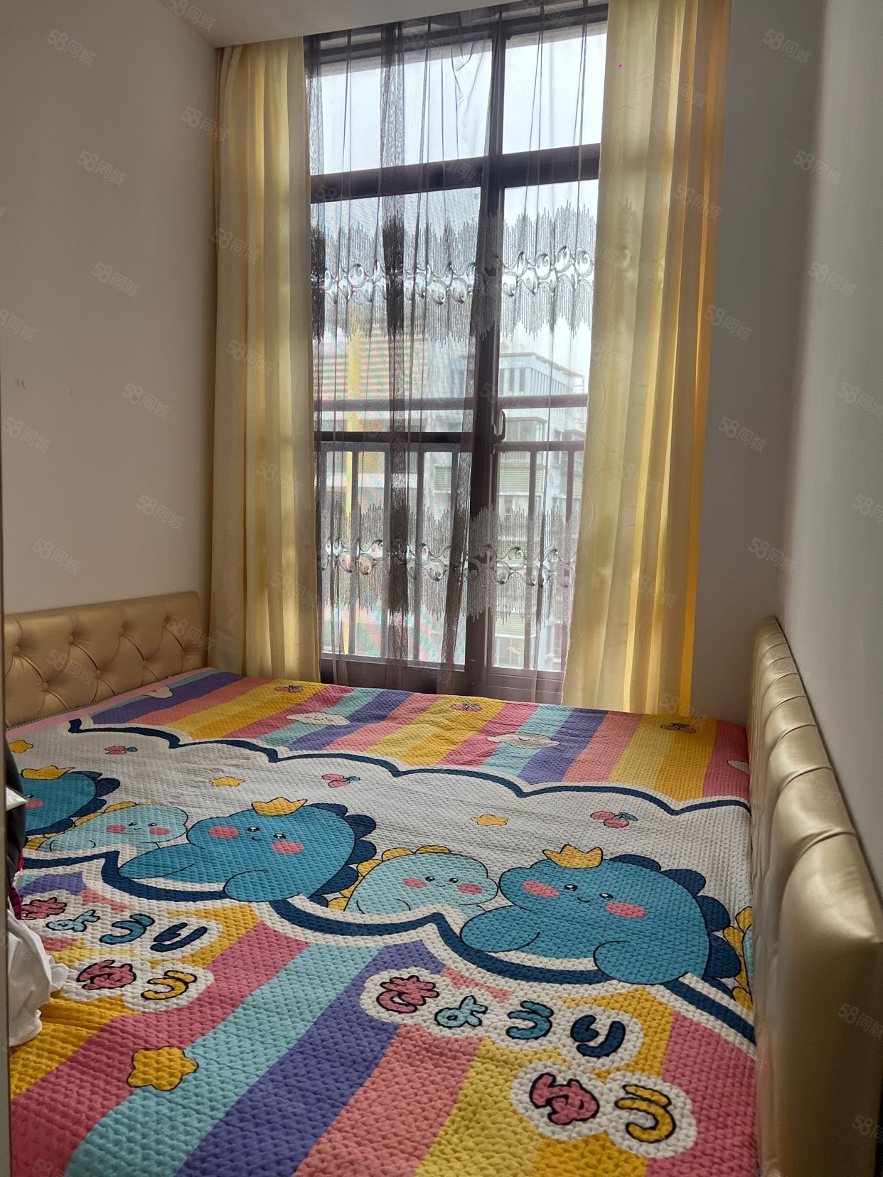 新天地豪园3室2厅1卫86.21㎡南北70万