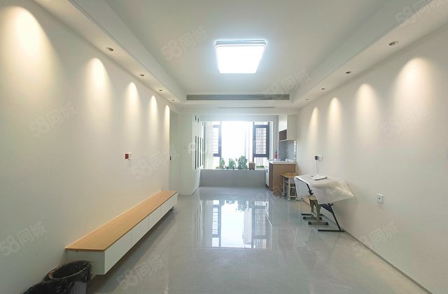 万华城悦府3室2厅95.54㎡121万二手房图片