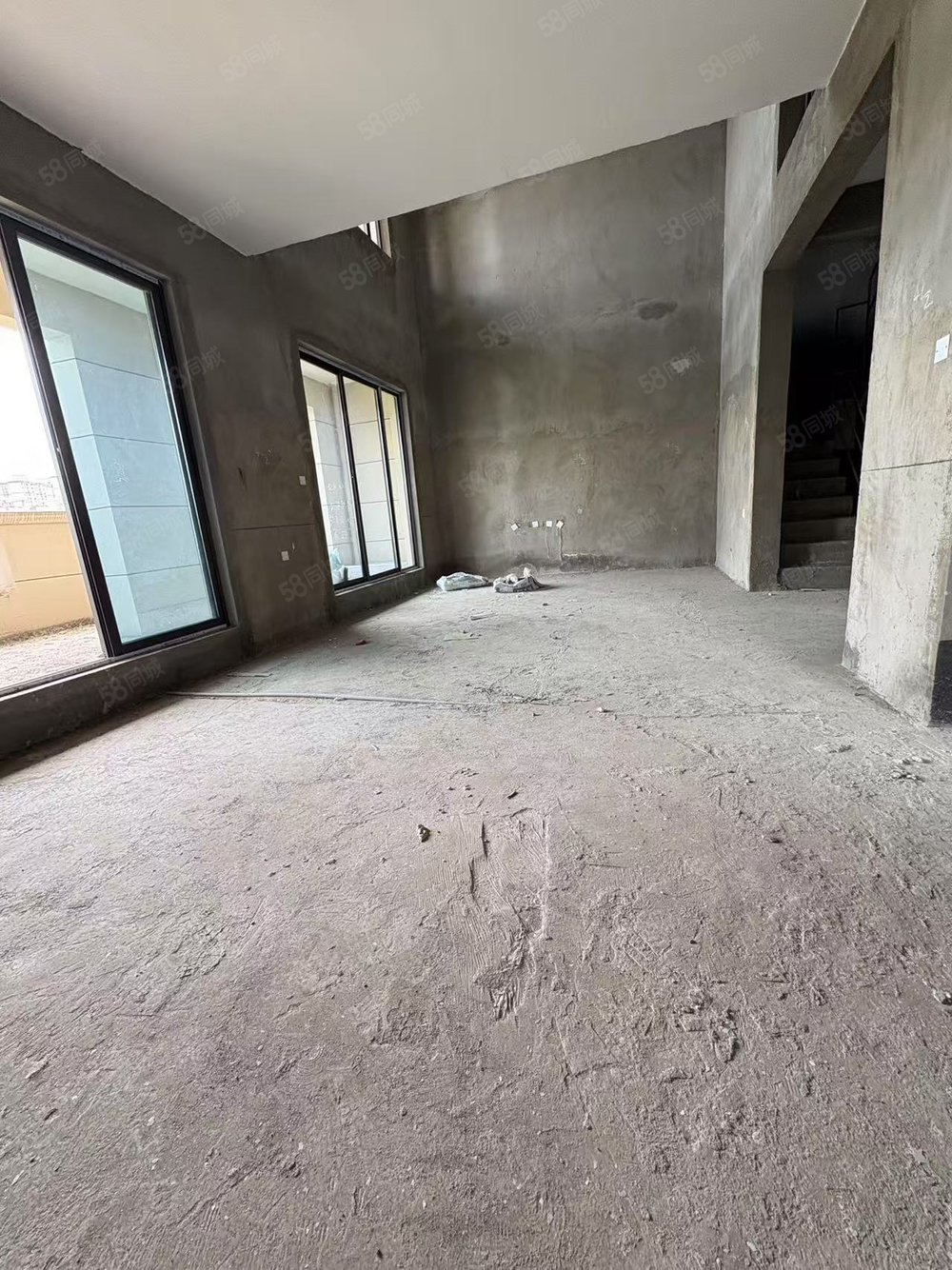 中梁壹号院(别墅)3室2厅3卫161㎡东南178万