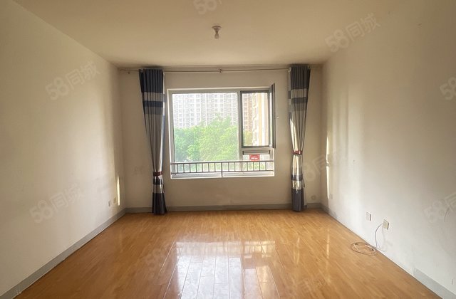 昌润莲城！东苑中学！滨河实验！送车位！储藏室！有证可按揭！