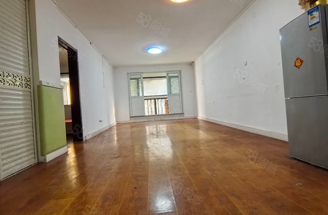 Park湾3室2厅142.21㎡228万二手房图片