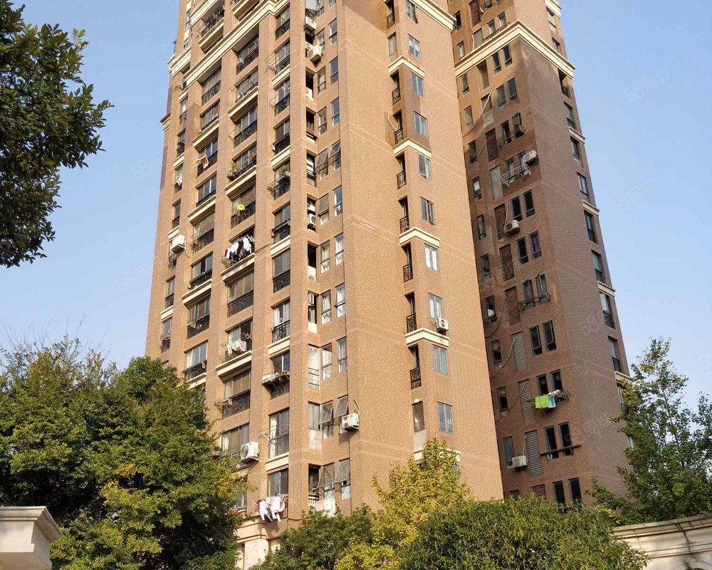 保利国际高尔夫花园