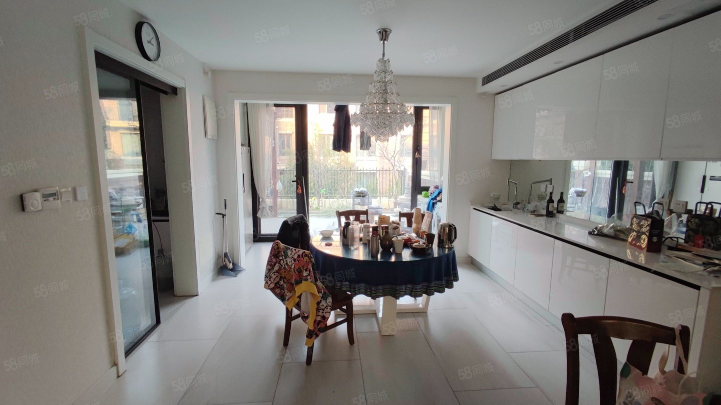 西山藝境6號院(別墅)4室1廳3衛(wèi)186.41㎡南北1200萬