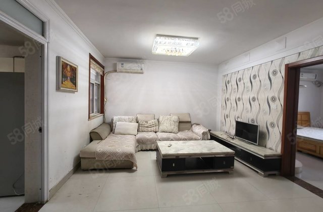 站前街，金立文苑，一诺林花小筑大二室，带车位储，前面无遮挡。