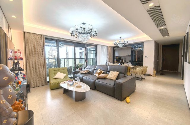 华润置地中环天序4室2厅140.71㎡436万二手房图片