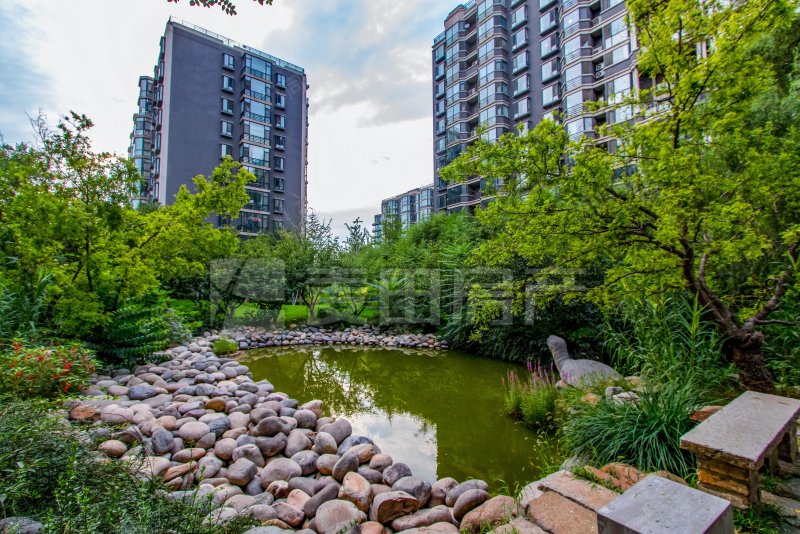 一瓶3室2廳2衛(wèi)188.53㎡南北2650萬