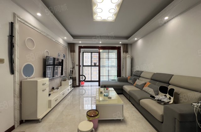 汇金国际3室2厅116㎡54.8万二手房图片