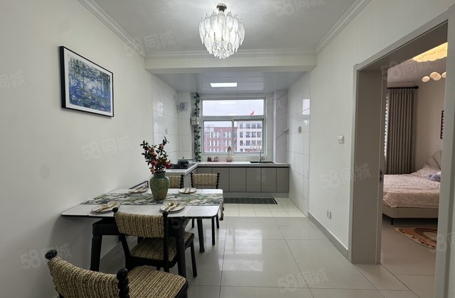 水岸新城 好楼层 东边户 三室带家具家电 新城邦 香格里