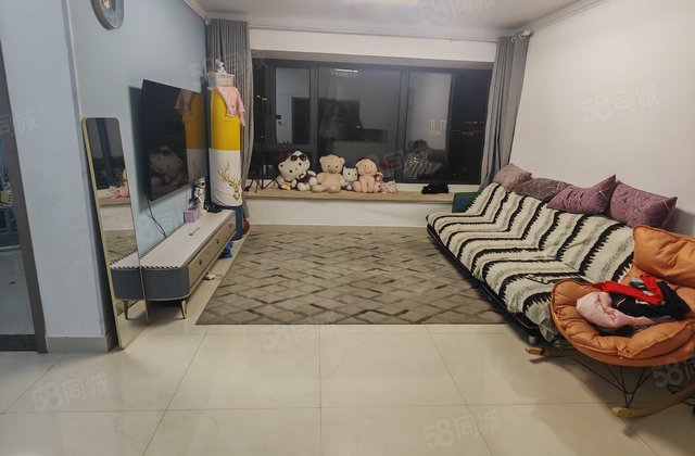 房东诚心卖 阿尔卡迪亚瑞园 东北边户，看房随时送地下室