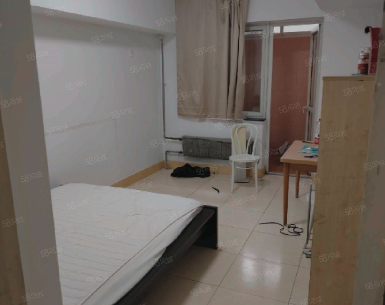 白云觀北里小區(qū)1室1廳1衛(wèi)44.7㎡東419萬(wàn)