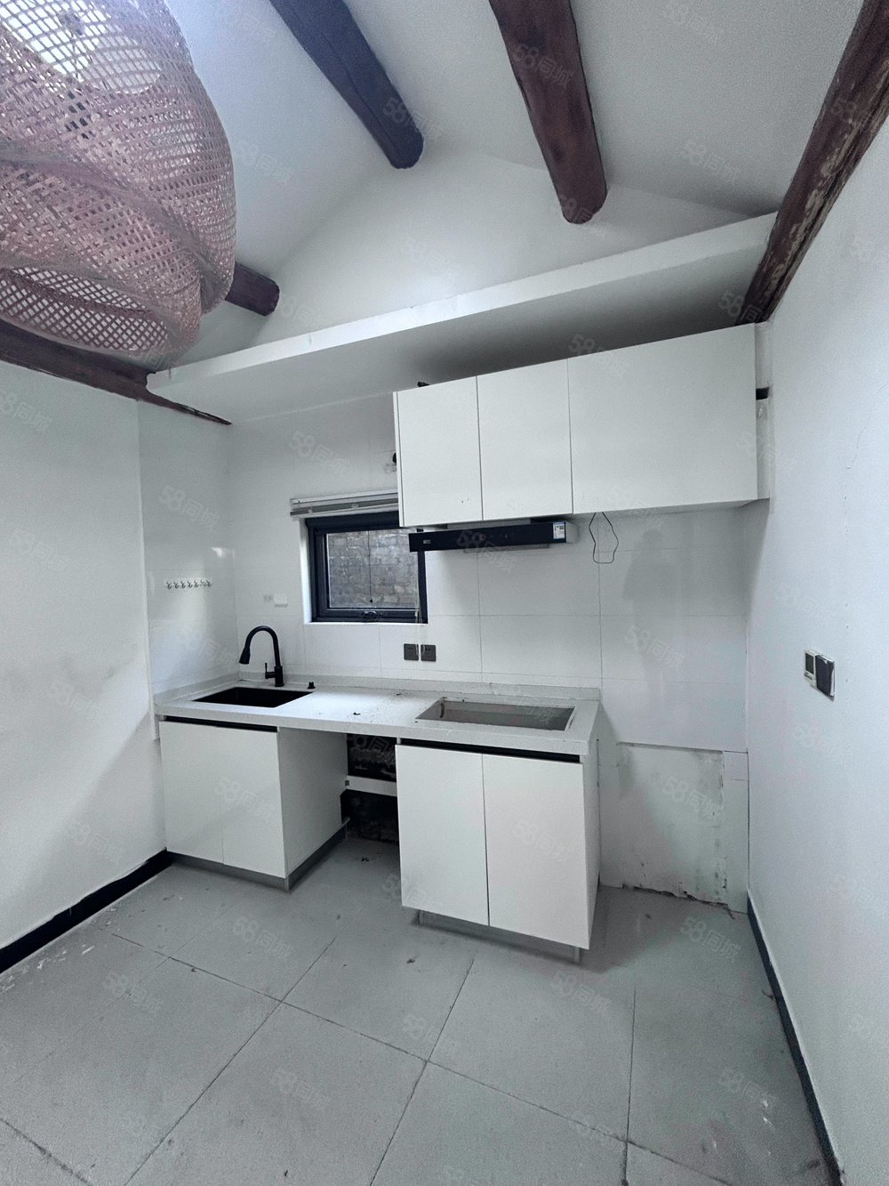 大格巷胡同小區(qū)1室0廳0衛(wèi)12.6㎡北238萬