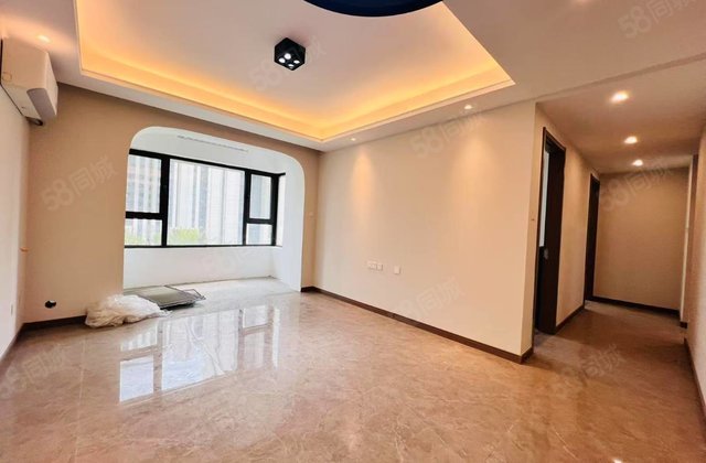 急售，翰林天悦，新一中附近，带车位，