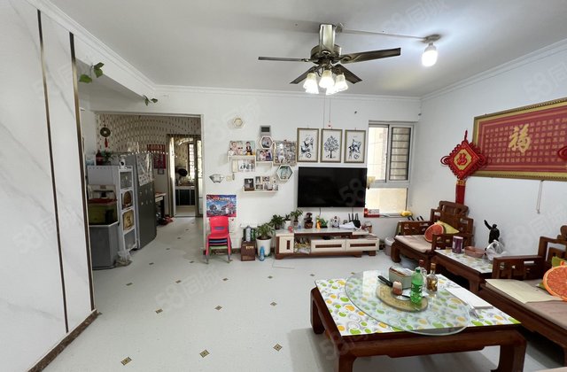 黄山路 房龄新 近医院 小三房 南北通透 双卫格局 出行方便