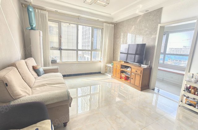 星光中央丽都 精装可拎包入住 有电梯 商业配套齐全 近医院