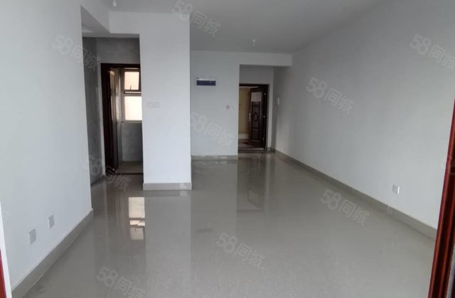 宝莱花园  只要40万王卷帽小区  一墙之隔  温馨两室