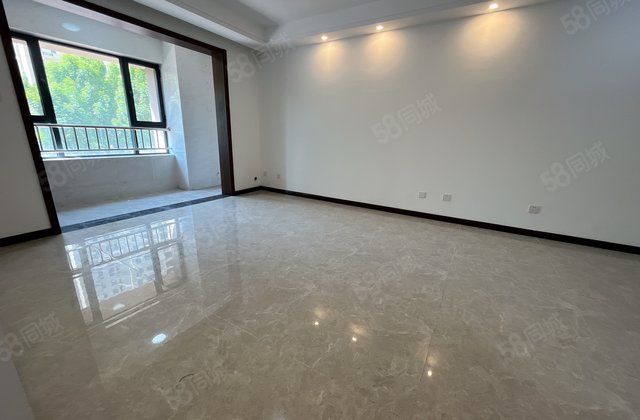 109万！免大税车位 文轩中学 新房未住   意境九州新城