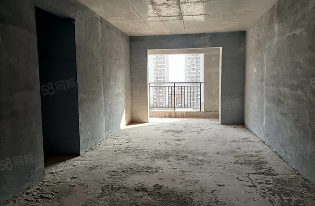 地王公馆5室2厅131㎡60万二手房图片