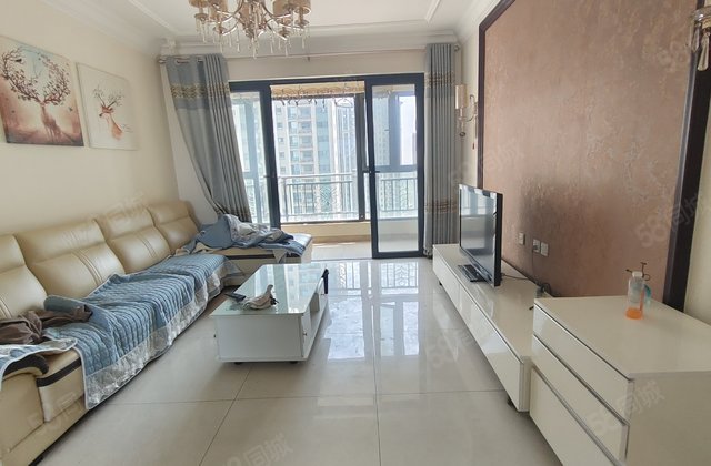 恒大名都 三室双卫 好楼层 文轩改善房 随时可看房 免大税