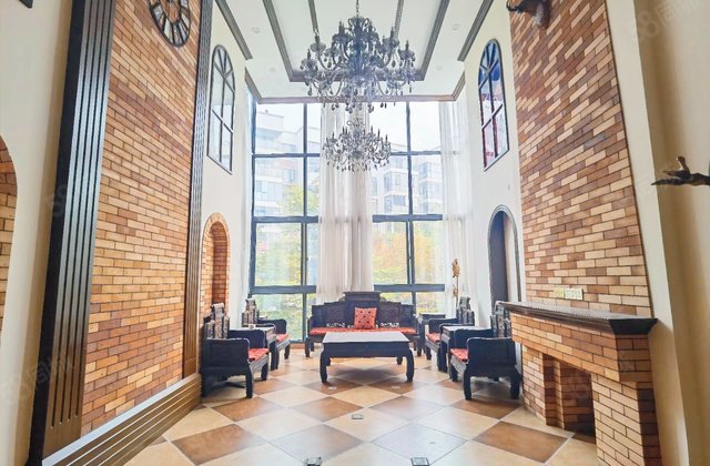 文莱御园4室2厅191.86㎡290万二手房图片