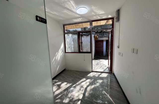 交道口北二條小區(qū)1室0廳0衛(wèi)15.2㎡南北200萬