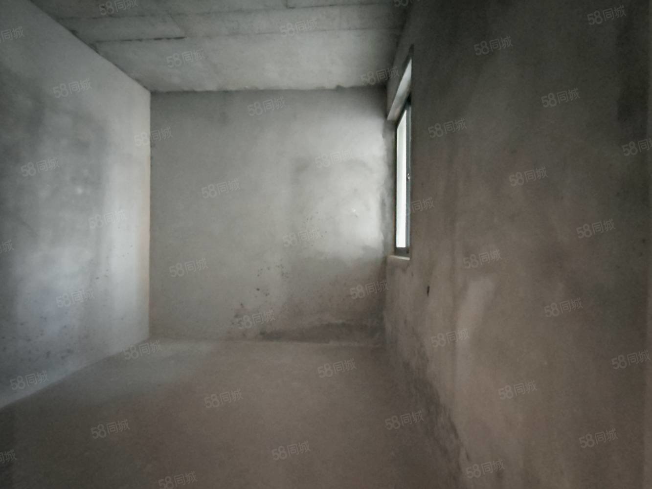 腾龙国际3室2厅2卫121㎡南北57.8万