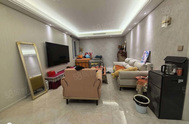 老文轩精装地暖房，全屋中央空调，整体厨房卫浴，好楼层四室两厅