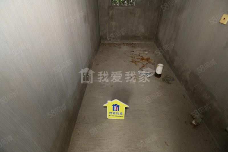 东丽湖万科城泊杉苑3室2厅2卫215.51㎡南北465万