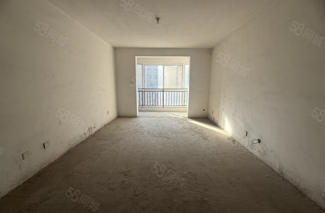 金域中央3室2厅126㎡49万二手房图片