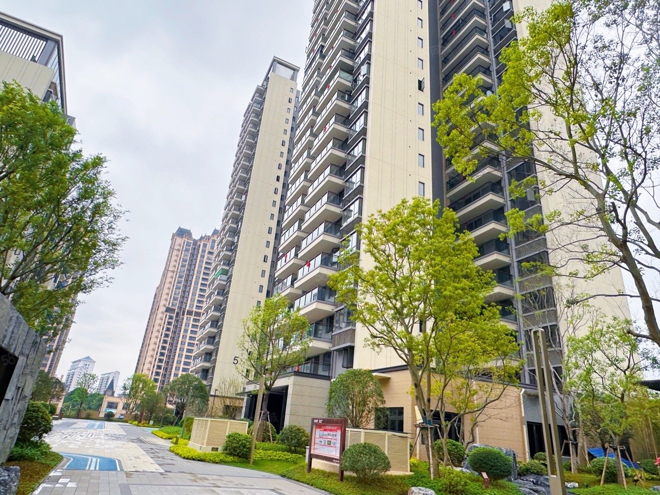 【10图】五象新区,湖景房,地铁,秀田(龙光天宸),龙光天宸-南宁58同城