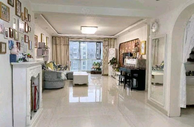 建设路电大附近送车位储藏室  户型好楼层阿尔卡迪亚