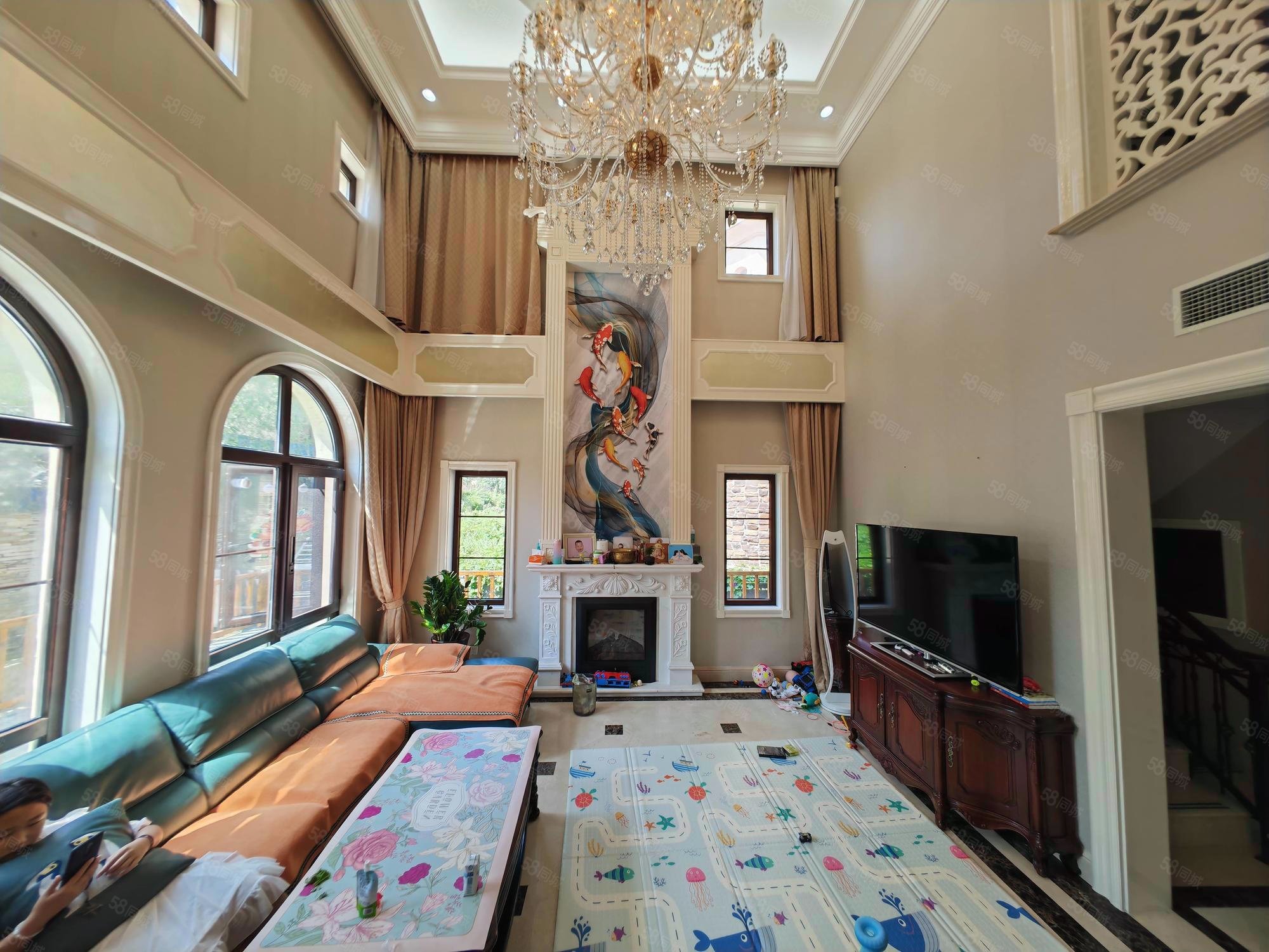 天恒別墅山6室3廳5衛(wèi)198㎡南北950萬(wàn)