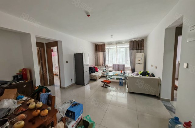 边户，带大院子，经典边户，三室两厅两卫，有喜欢的，随时看房。