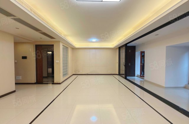 万科五龙山九墅3室2厅146.1㎡136万二手房图片