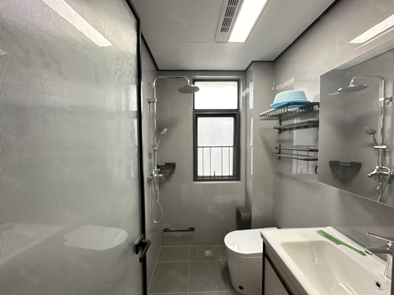 中央花园(高安)4室2厅2卫135㎡南北98万