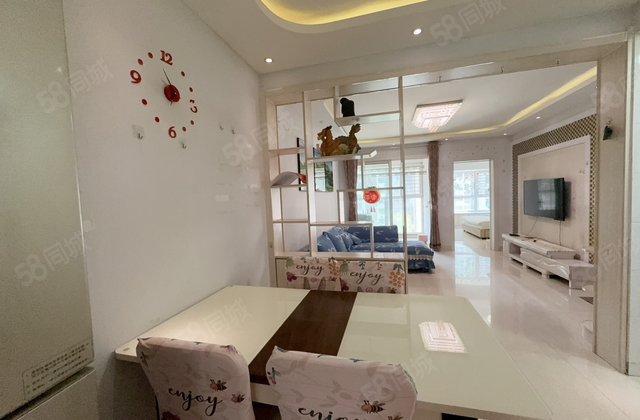 急售 阿卡五期 精装两室 随时看房