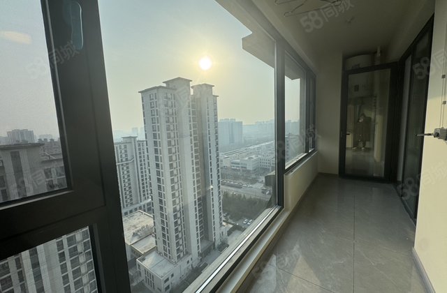 城市玖玺南区好楼层，送车储，双  全明户型