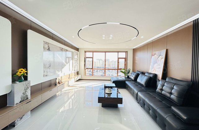 红云花苑3室2厅147㎡79.6万二手房图片