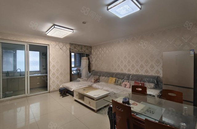 东昌本部，精装中层，三室两厅，急售可谈