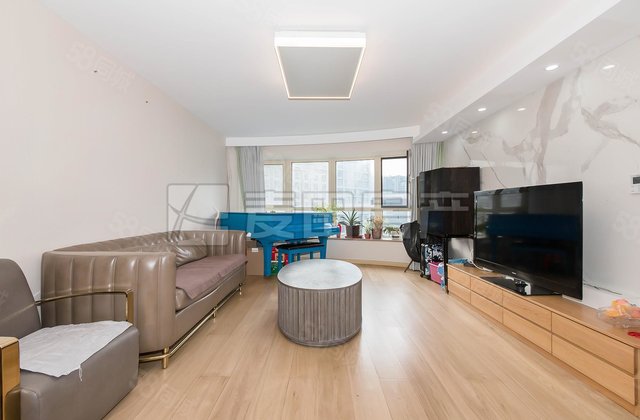 中海凯旋5室2厅240.04㎡4188万二手房图片