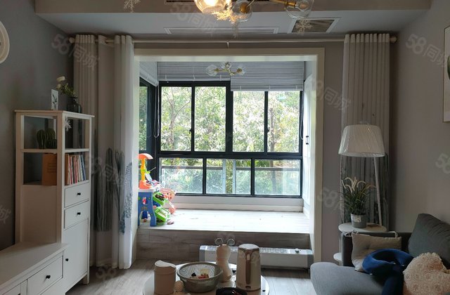 绿地海域澜屿2室2厅82㎡50万二手房图片