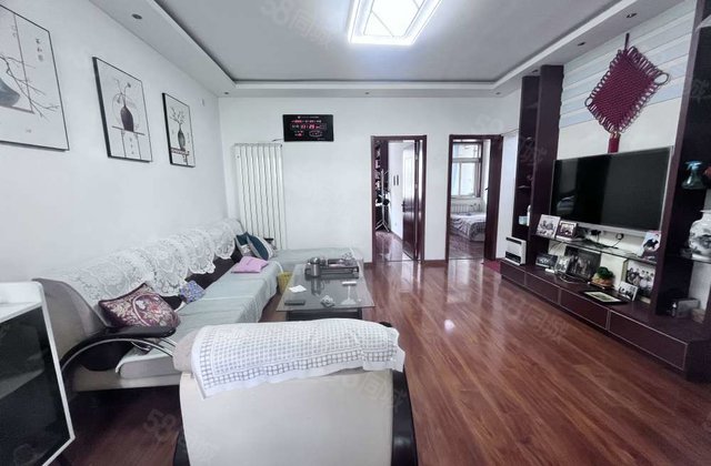 颐馨园一期 朝南 商业配套成熟 楼层好 正规商品房 出行方便